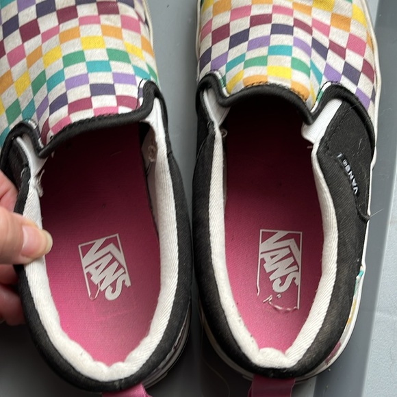 Colorful vans - Picture 4 of 5